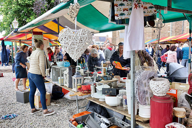 Rommelmarkt 2022 Waarder_122